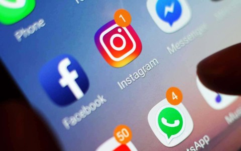 Instagram试图破坏有关疫苗的错误信息