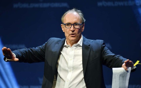 Web创建者Tim Berners-Lee在假新闻上发表了讲话